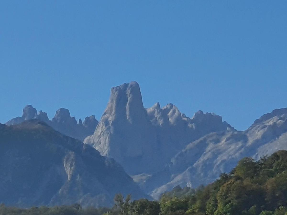 La Estancia De Cangas - Amplio Piso Con Garaje Onís Kültér fotó