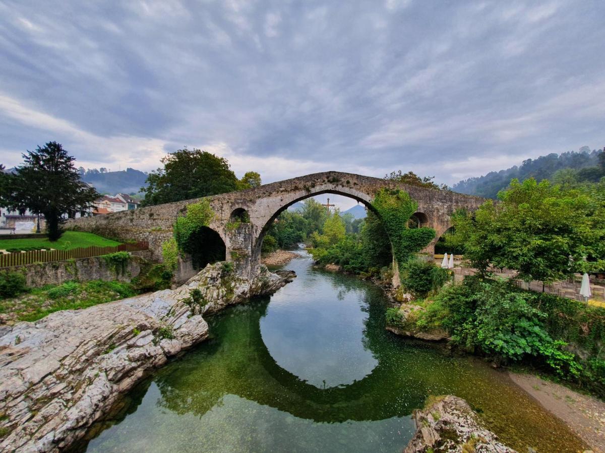 La Estancia De Cangas - Amplio Piso Con Garaje Onís Kültér fotó